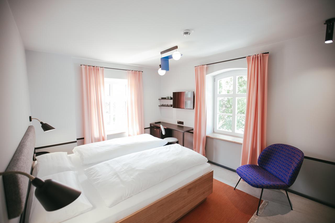 Hotel Am Kloster - Domaene Moellenbeck รินเทล์น ภายนอก รูปภาพ