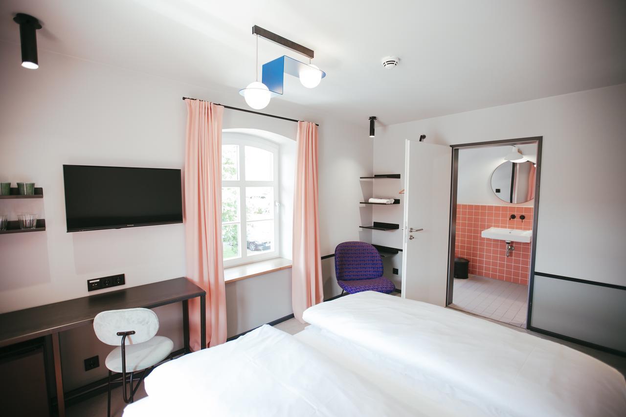 Hotel Am Kloster - Domaene Moellenbeck รินเทล์น ภายนอก รูปภาพ